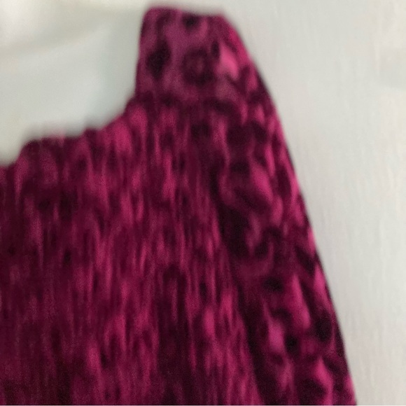 Torrid Blousom Sleeve Burned Out Smocked Velvet CropTop 3X 3 20/22 - Picture 6 of 9